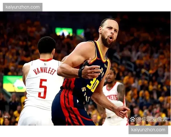 特写瞬间：德文·布克赛后加练投篮，汗水浸透球衣